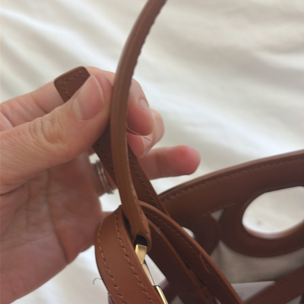 Salvatore Ferragamo Gancini Bucket Bag - Picture 5 of 9